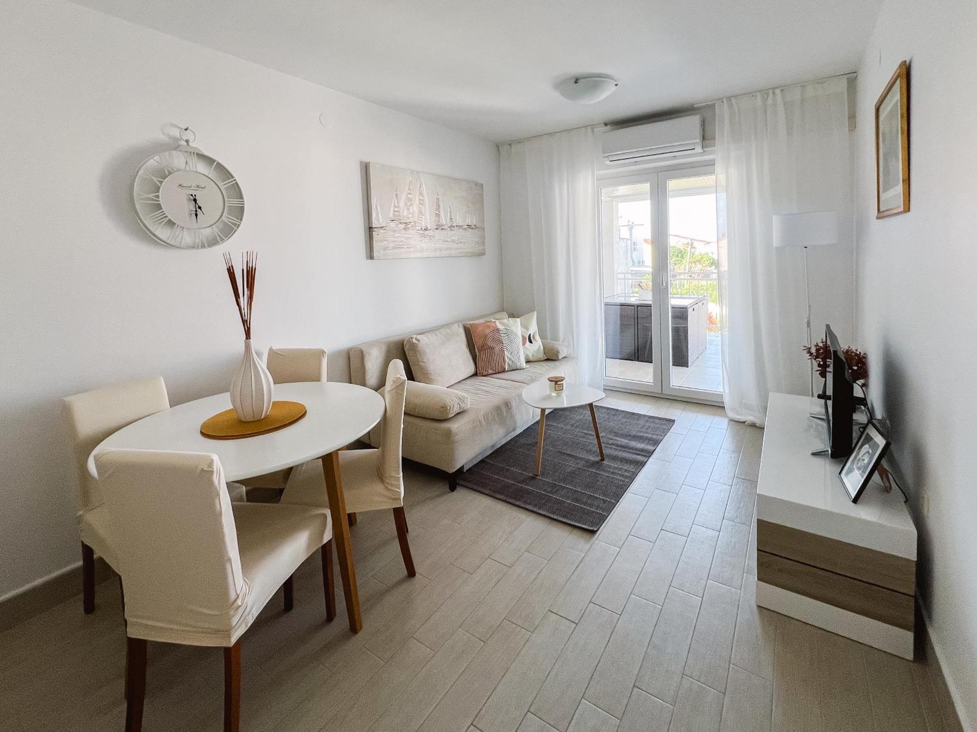 Apartman Modern In The Heart Of